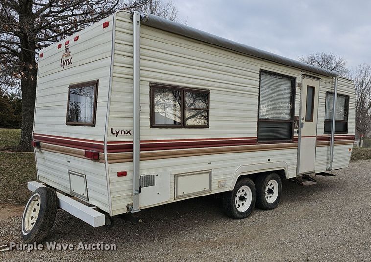 image for item DM1551 1988 Prowler Lynx 24C camper