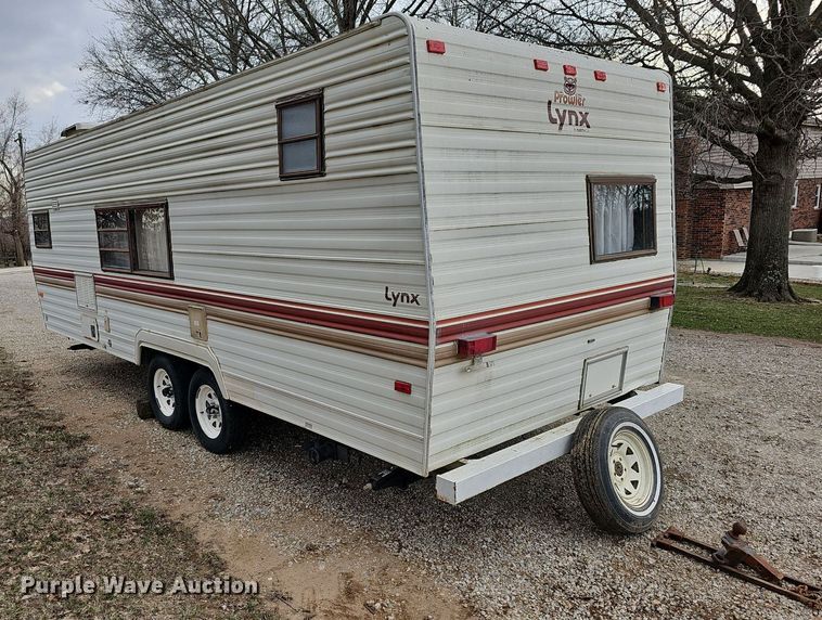 image for item DM1551 1988 Prowler Lynx 24C camper