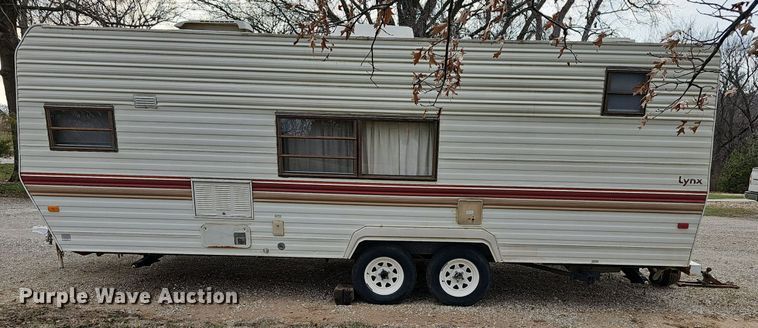 image for item DM1551 1988 Prowler Lynx 24C camper