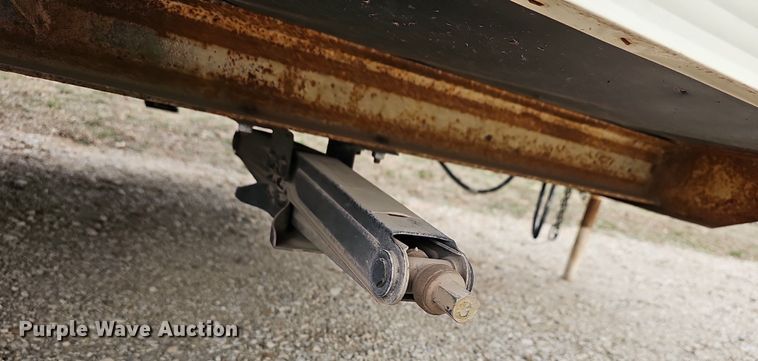 image for item DM1551 1988 Prowler Lynx 24C camper