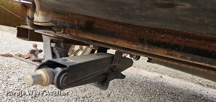 image for item DM1551 1988 Prowler Lynx 24C camper