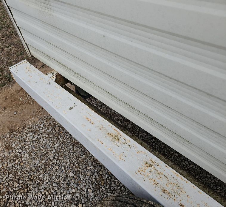 image for item DM1551 1988 Prowler Lynx 24C camper