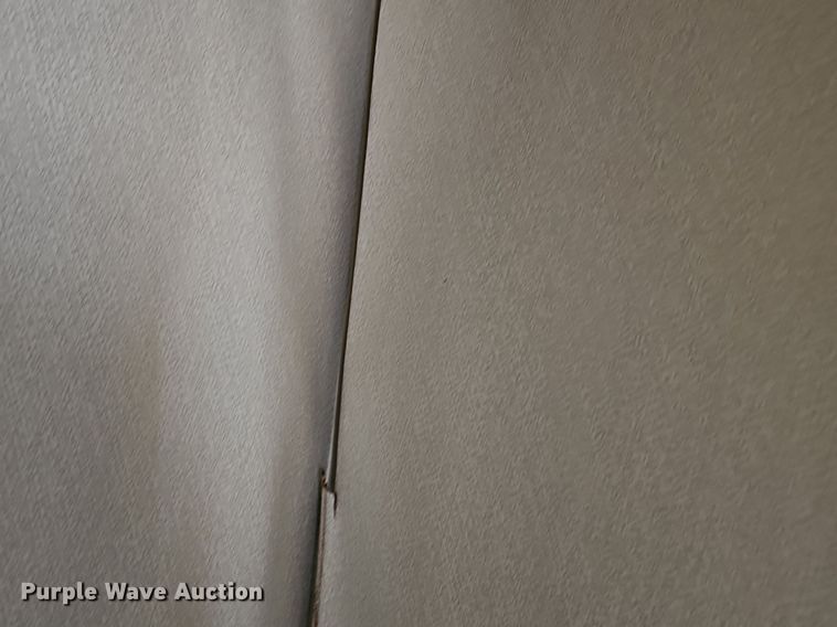 image for item DM1551 1988 Prowler Lynx 24C camper