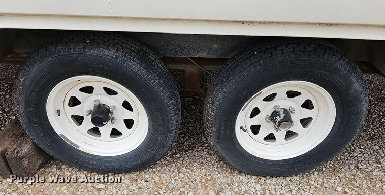 image for item DM1551 1988 Prowler Lynx 24C camper