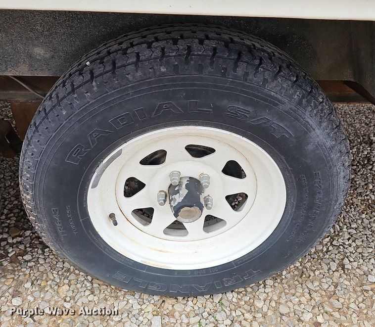 image for item DM1551 1988 Prowler Lynx 24C camper