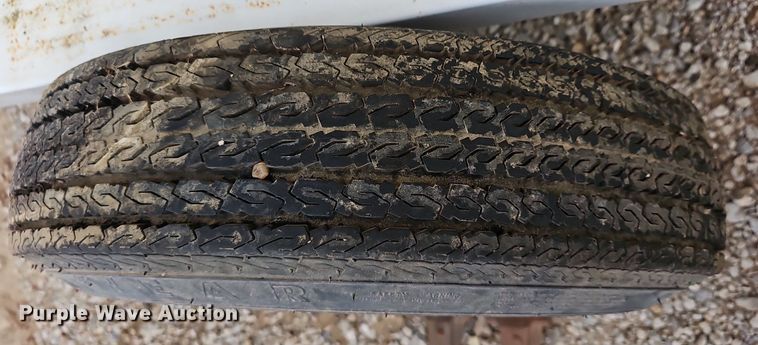 image for item DM1551 1988 Prowler Lynx 24C camper