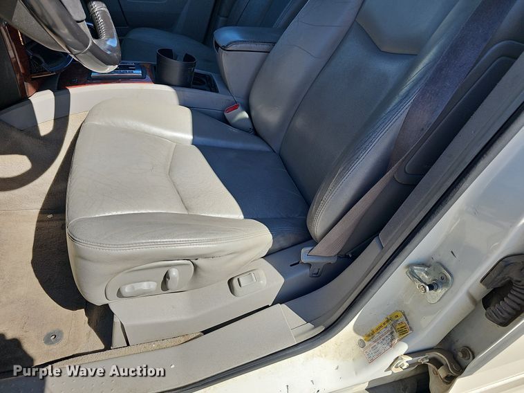 image for item DM1587 2006 Cadillac  SRX SUV