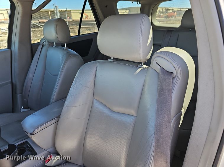 image for item DM1587 2006 Cadillac  SRX SUV