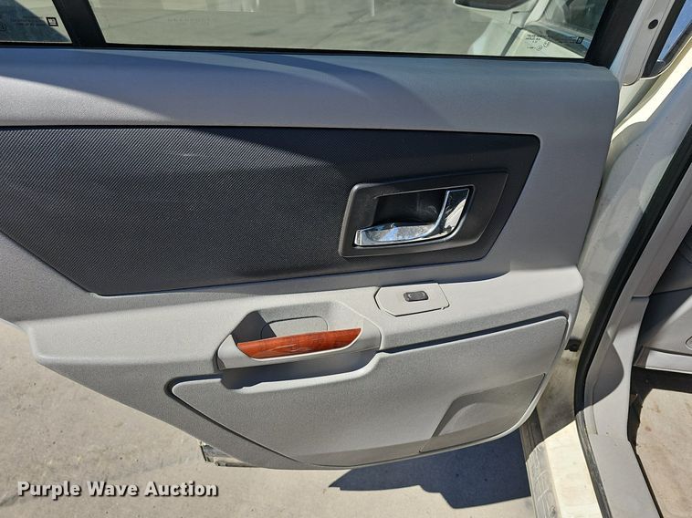 image for item DM1587 2006 Cadillac  SRX SUV