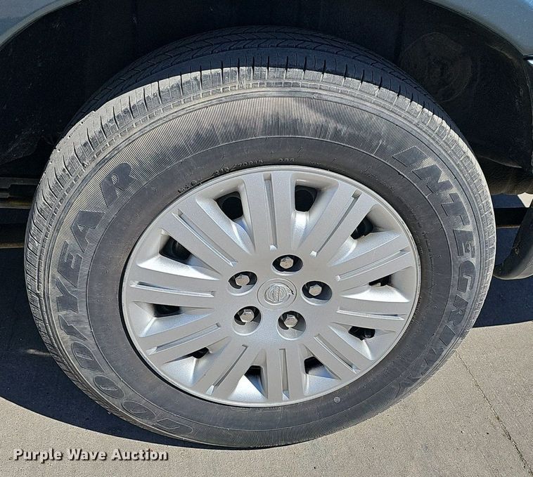 image for item DM1588 2005 Chrysler Town & Country LX van