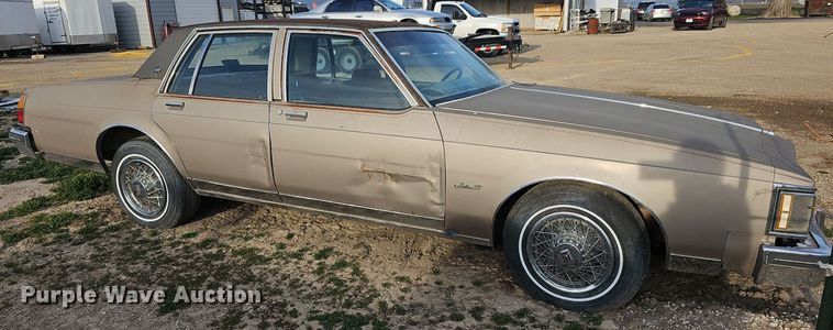 image for item DM1589 1984 Oldsmobile Delta 88 Royale 