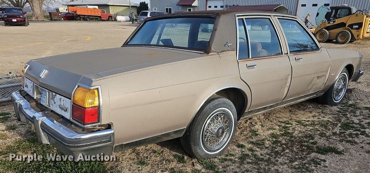 image for item DM1589 1984 Oldsmobile Delta 88 Royale 