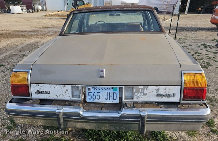 image for item DM1589 1984 Oldsmobile Delta 88 Royale 