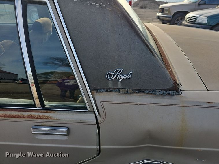 image for item DM1589 1984 Oldsmobile Delta 88 Royale 