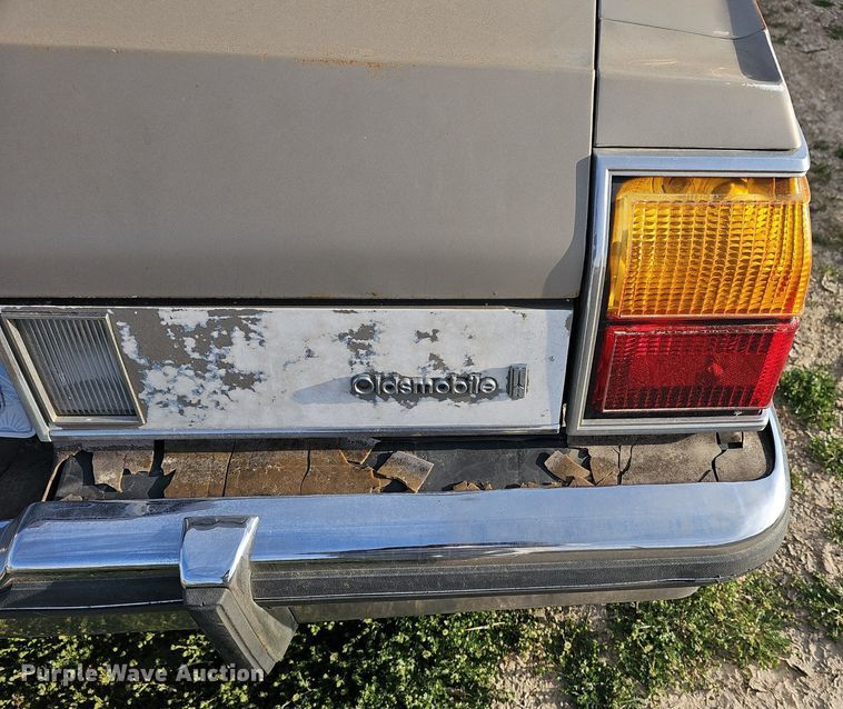 image for item DM1589 1984 Oldsmobile Delta 88 Royale 