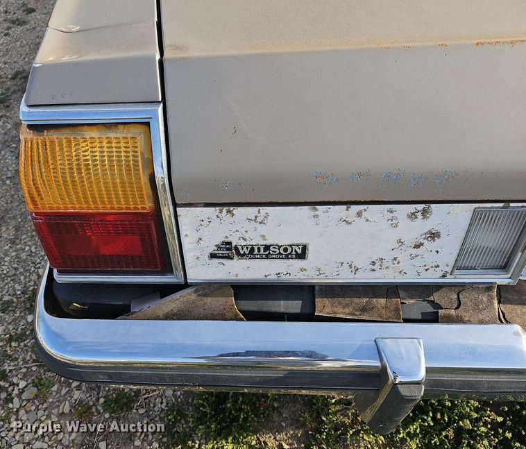 image for item DM1589 1984 Oldsmobile Delta 88 Royale 