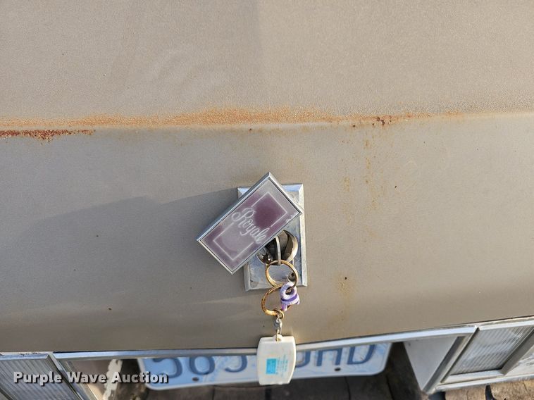 image for item DM1589 1984 Oldsmobile Delta 88 Royale 