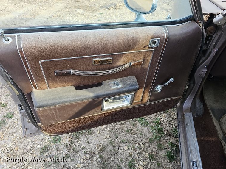 image for item DM1589 1984 Oldsmobile Delta 88 Royale 