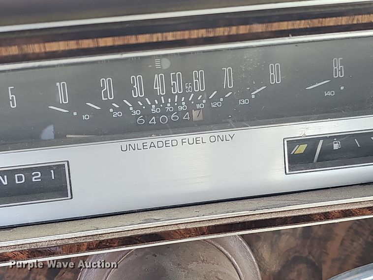 image for item DM1589 1984 Oldsmobile Delta 88 Royale 