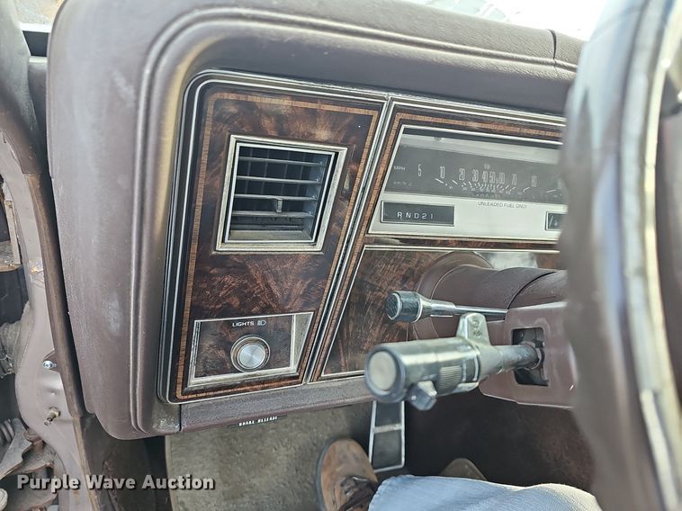 image for item DM1589 1984 Oldsmobile Delta 88 Royale 