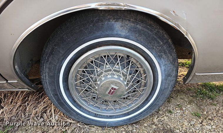 image for item DM1589 1984 Oldsmobile Delta 88 Royale 