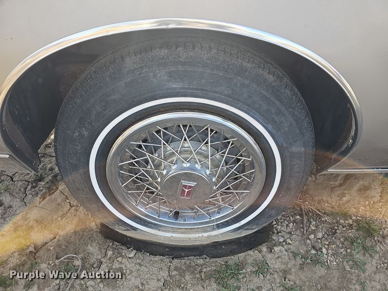 image for item DM1589 1984 Oldsmobile Delta 88 Royale 