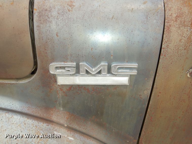 image for item DM1599 1970 GMC 5500 truck cab and chassis