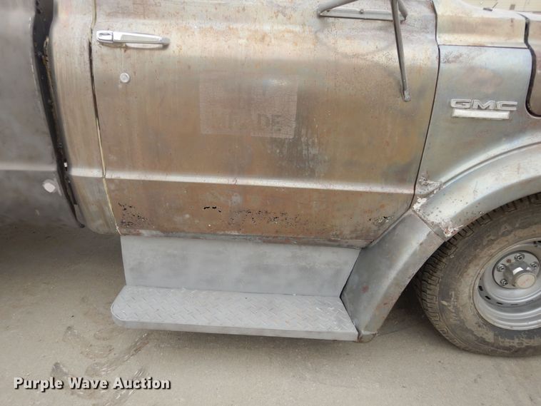 image for item DM1599 1970 GMC 5500 truck cab and chassis