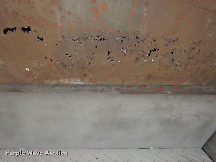 image for item DM1599 1970 GMC 5500 truck cab and chassis