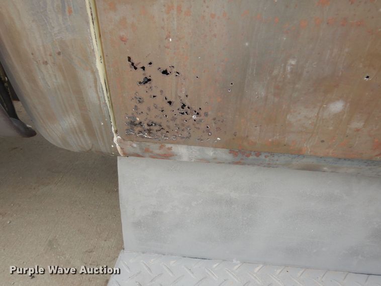 image for item DM1599 1970 GMC 5500 truck cab and chassis