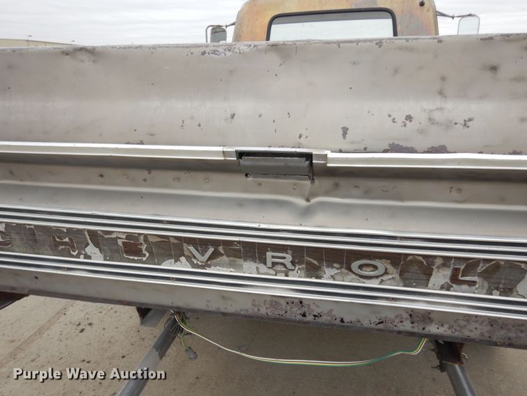 image for item DM1599 1970 GMC 5500 truck cab and chassis