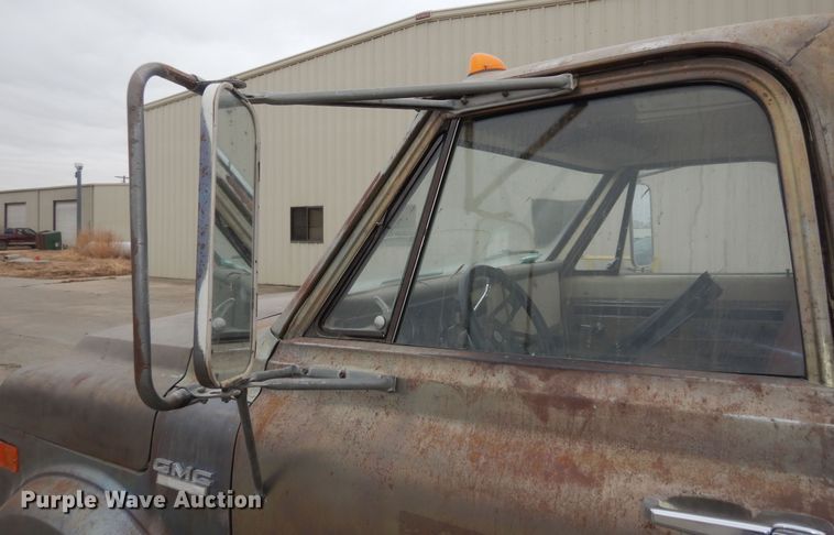 image for item DM1599 1970 GMC 5500 truck cab and chassis