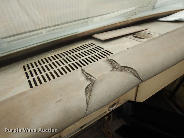 image for item DM1599 1970 GMC 5500 truck cab and chassis