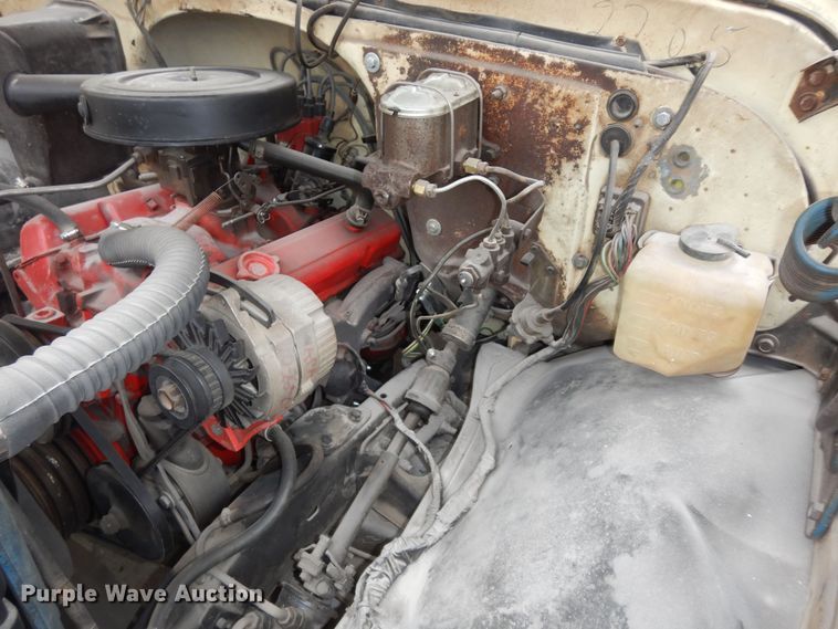 image for item DM1599 1970 GMC 5500 truck cab and chassis