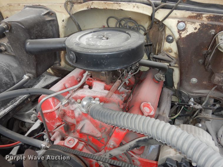 image for item DM1599 1970 GMC 5500 truck cab and chassis