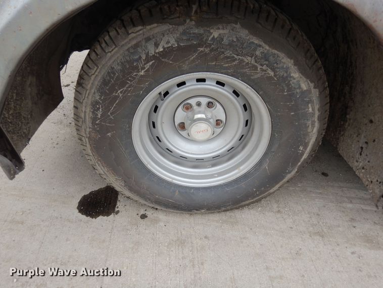 image for item DM1599 1970 GMC 5500 truck cab and chassis