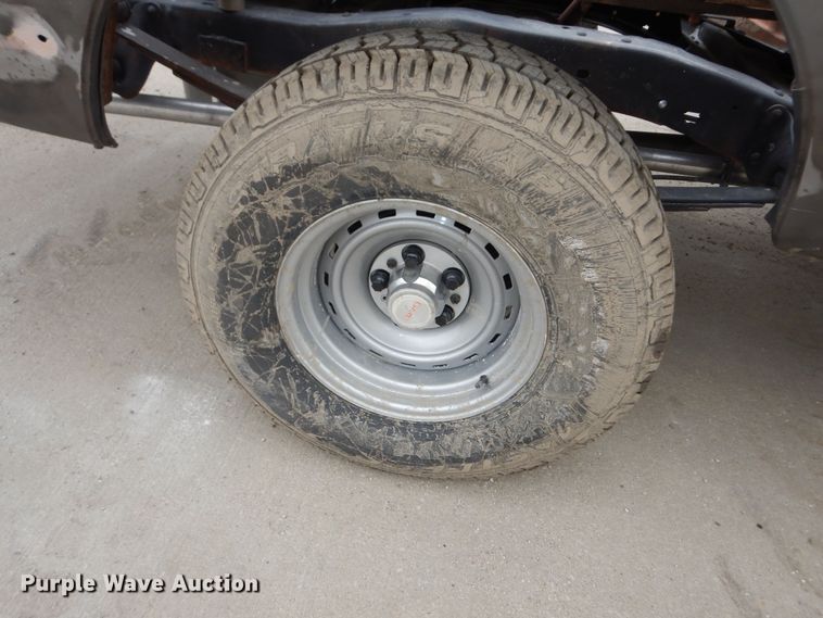 image for item DM1599 1970 GMC 5500 truck cab and chassis