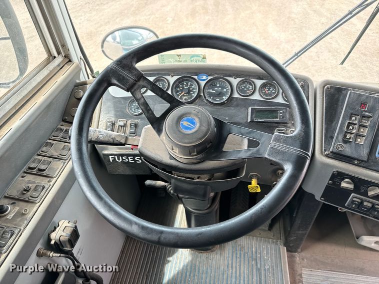 image for item DN2414 2005 Blue Bird All American school bus