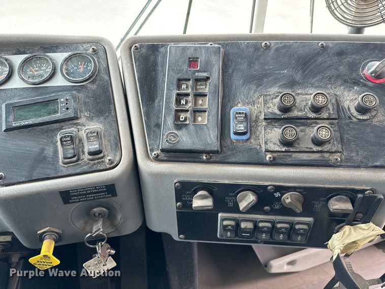 image for item DN2414 2005 Blue Bird All American school bus