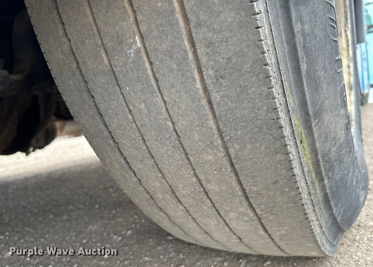 image for item DN2414 2005 Blue Bird All American school bus