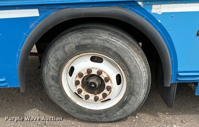 image for item DN2414 2005 Blue Bird All American school bus