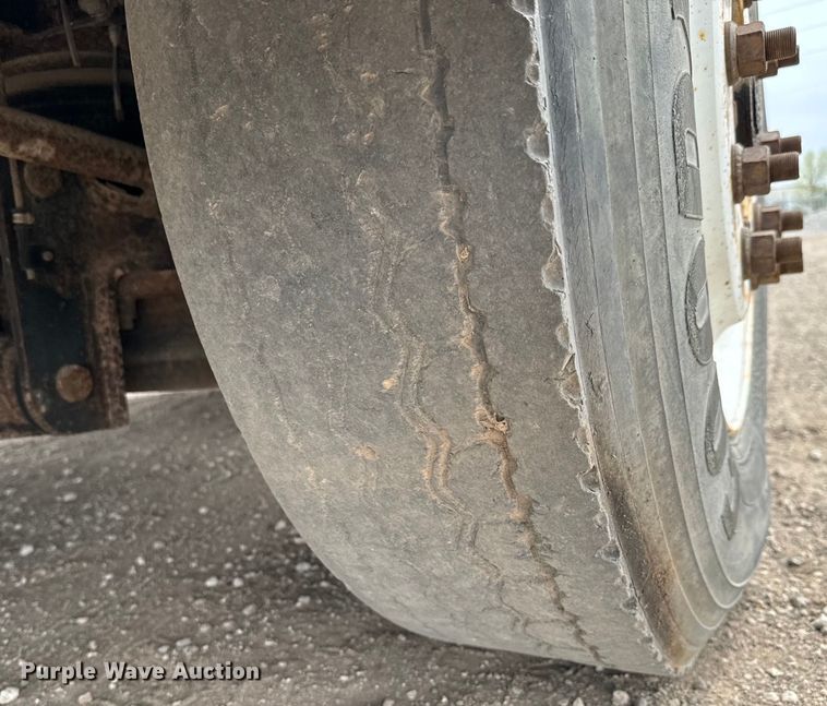 image for item DN2414 2005 Blue Bird All American school bus