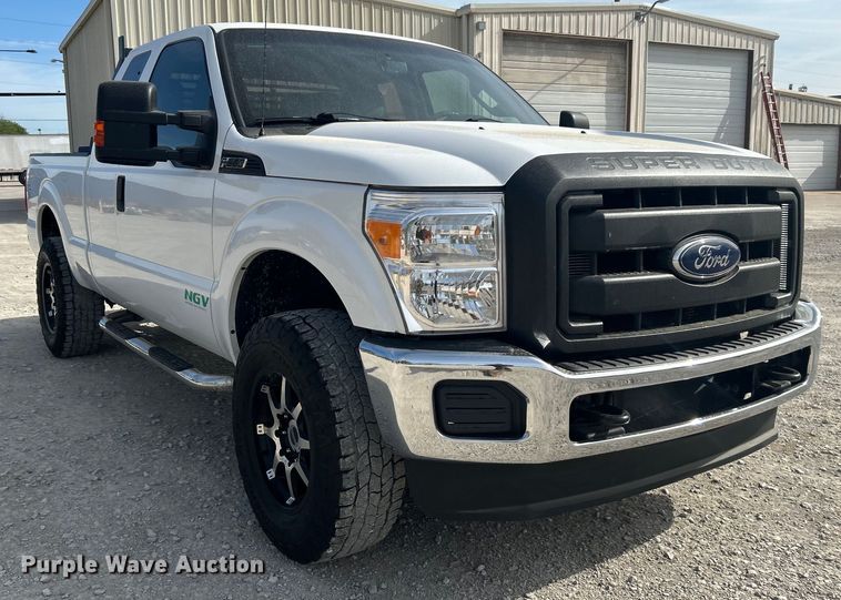 image for item DO1074 2015 Ford  F250 Super Duty SuperCab pickup truck