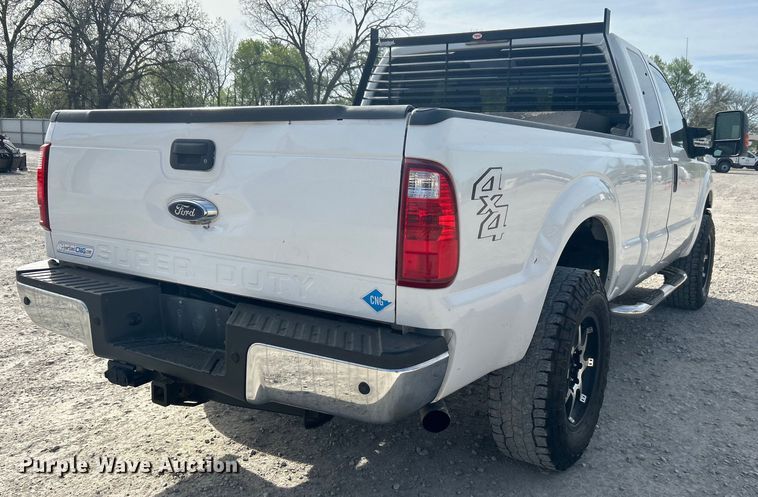 image for item DO1074 2015 Ford  F250 Super Duty SuperCab pickup truck