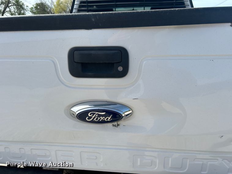 image for item DO1074 2015 Ford  F250 Super Duty SuperCab pickup truck