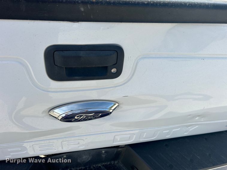 image for item DO1074 2015 Ford  F250 Super Duty SuperCab pickup truck