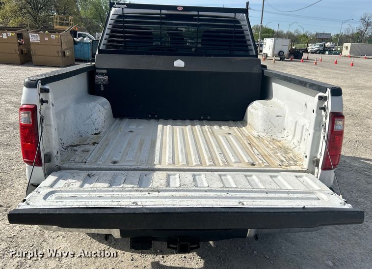 image for item DO1074 2015 Ford  F250 Super Duty SuperCab pickup truck