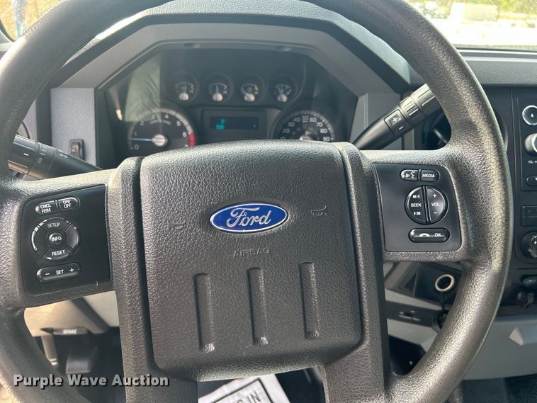 image for item DO1074 2015 Ford  F250 Super Duty SuperCab pickup truck