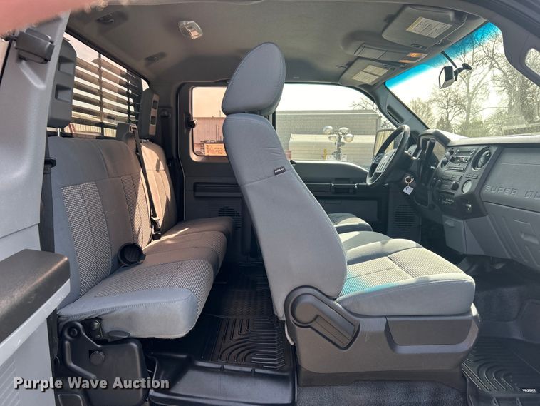 image for item DO1074 2015 Ford  F250 Super Duty SuperCab pickup truck