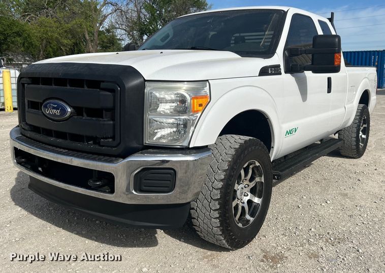 image for item DO1075 2015 Ford F250 Super Duty SuperCab pickup truck